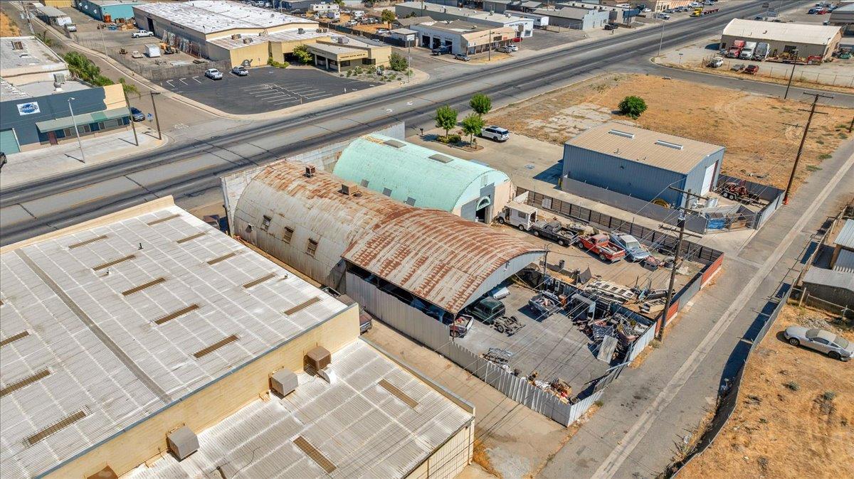 1533 S K St, Tulare, CA 93274