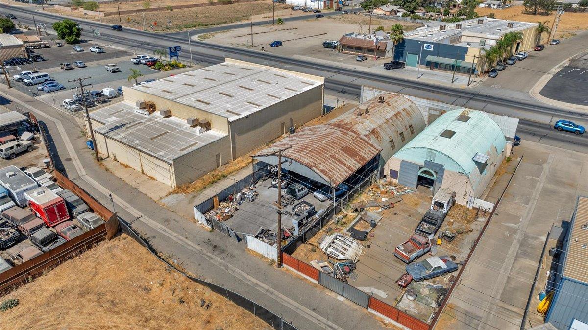 1533 S K St, Tulare, CA 93274