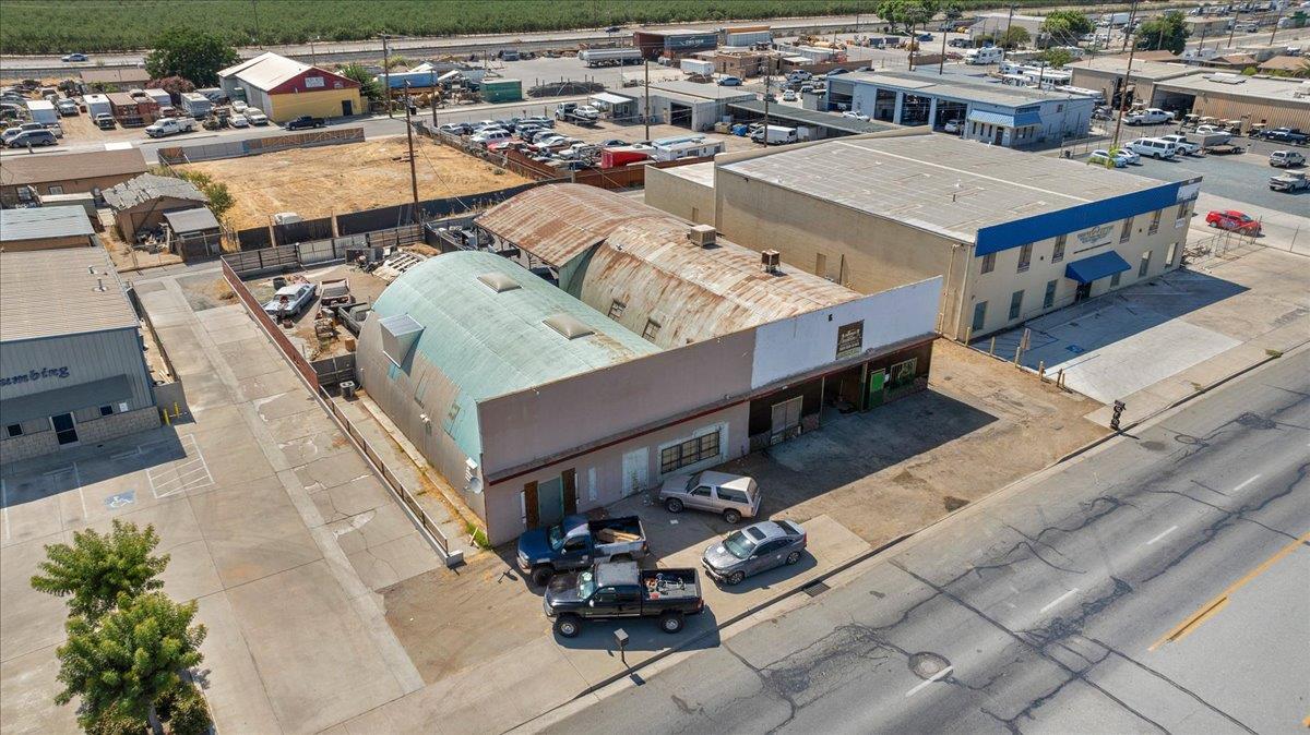 1533 S K St, Tulare, CA 93274