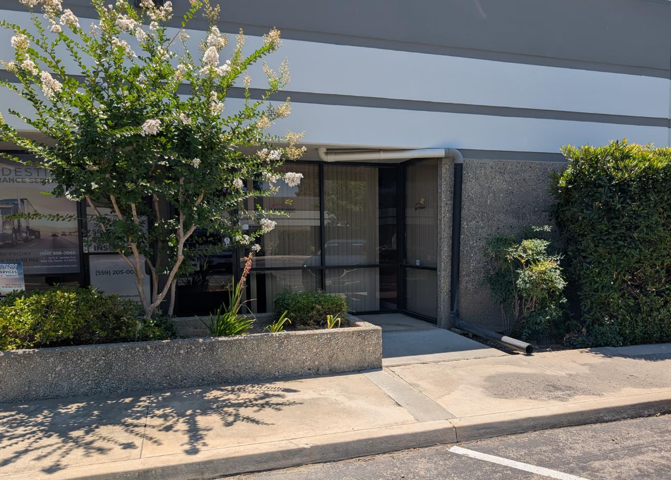 4672 W Jennifer Ave, Fresno, CA 93722