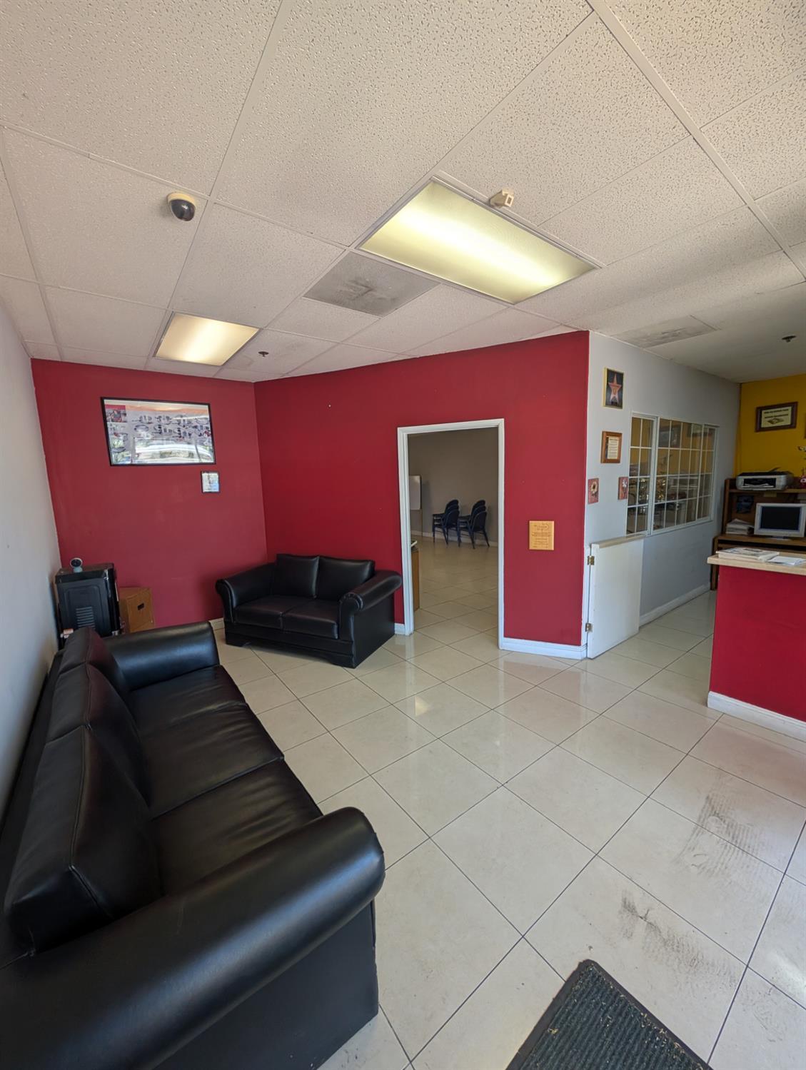 4672 W Jennifer Ave, Fresno, CA 93722