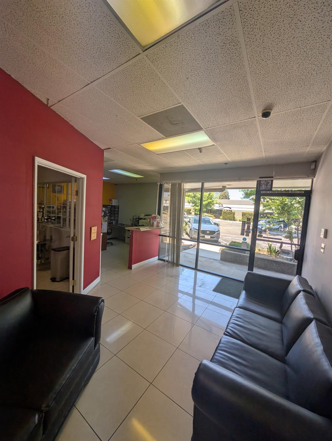 4672 W Jennifer Ave, Fresno, CA 93722