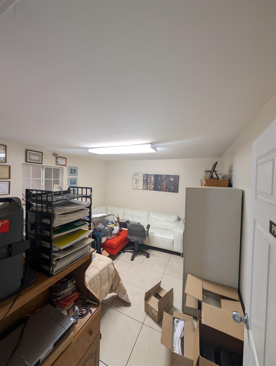 4672 W Jennifer Ave, Fresno, CA 93722