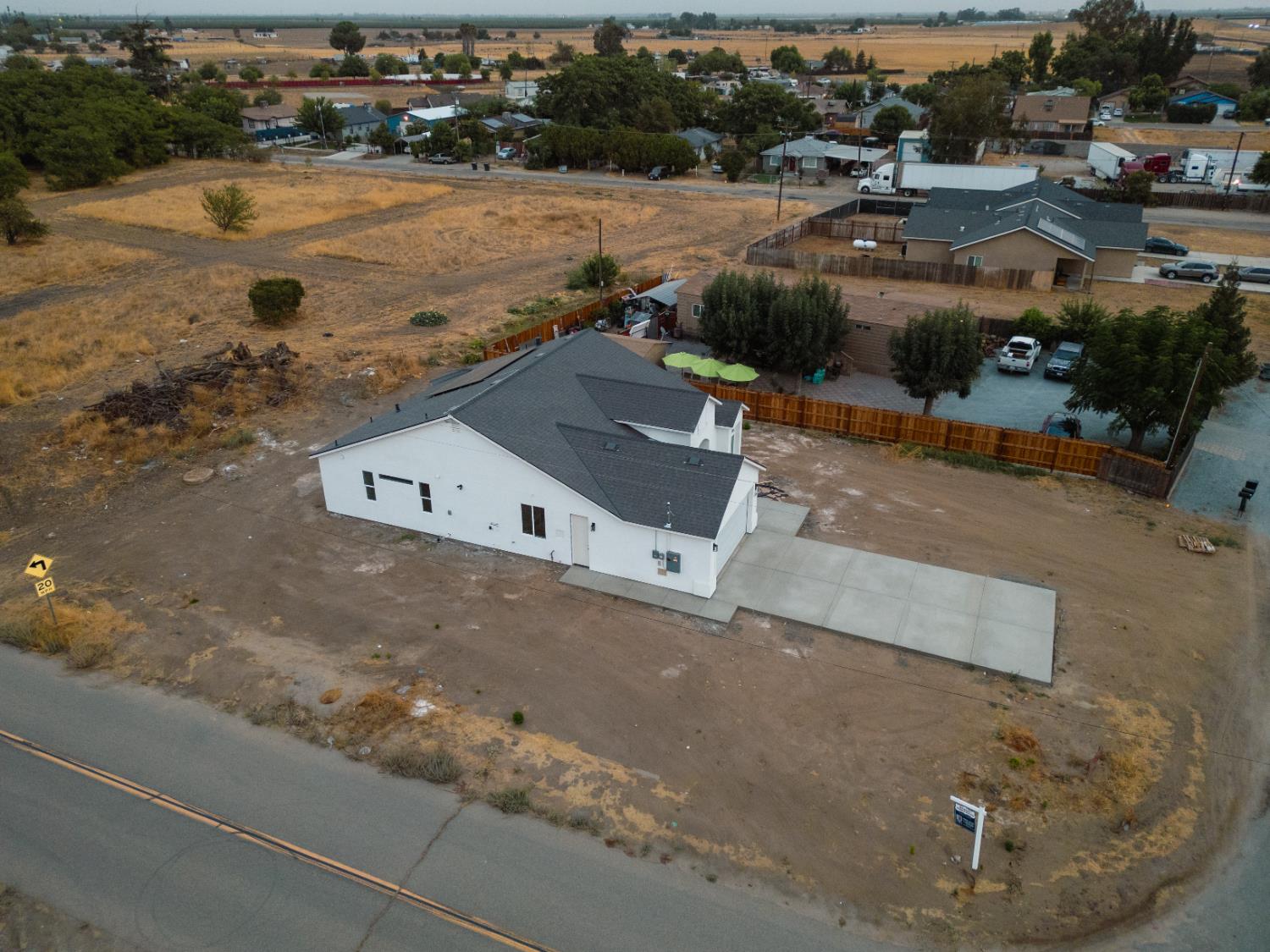 22441 Sinclair Dr, Chowchilla, CA 93610