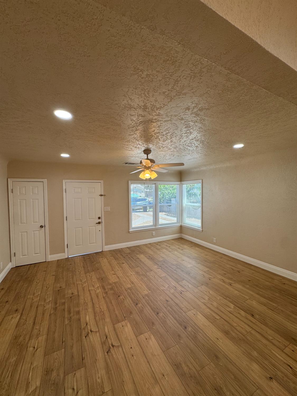 2338 S Lotus, Fresno, CA 93706