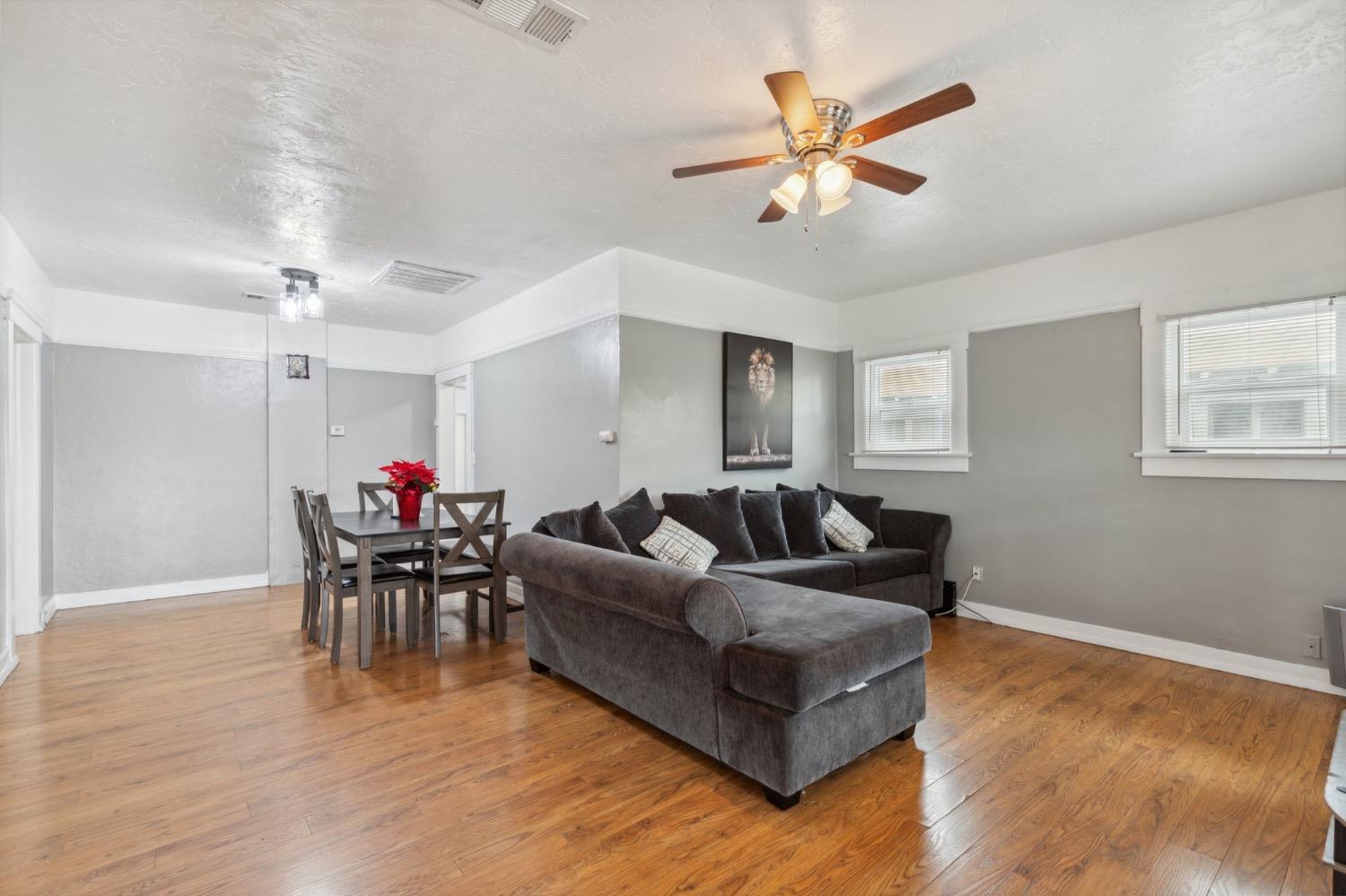 728 N Farris Ave, Fresno, CA 93728