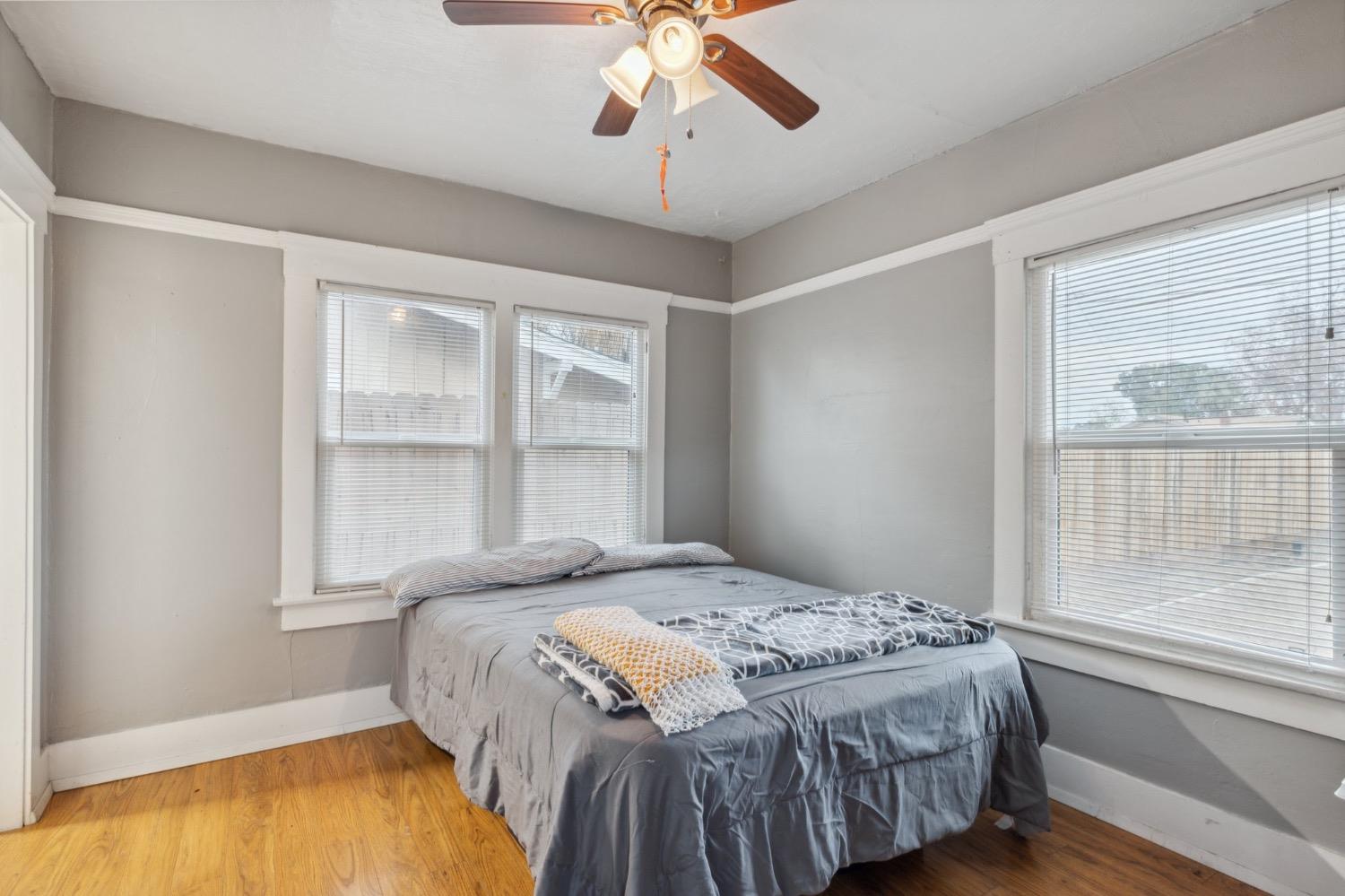 728 N Farris Ave, Fresno, CA 93728