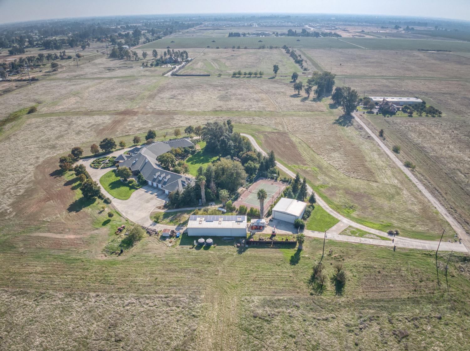 4715 E Copper Ave, Clovis, CA 93619