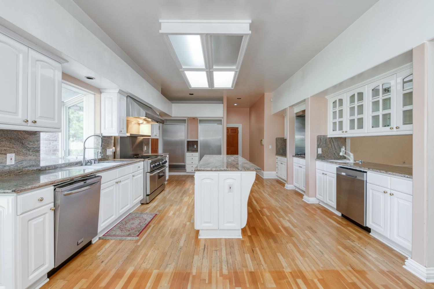 4715 E Copper Ave, Clovis, CA 93619