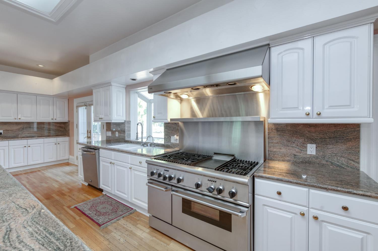 4715 E Copper Ave, Clovis, CA 93619