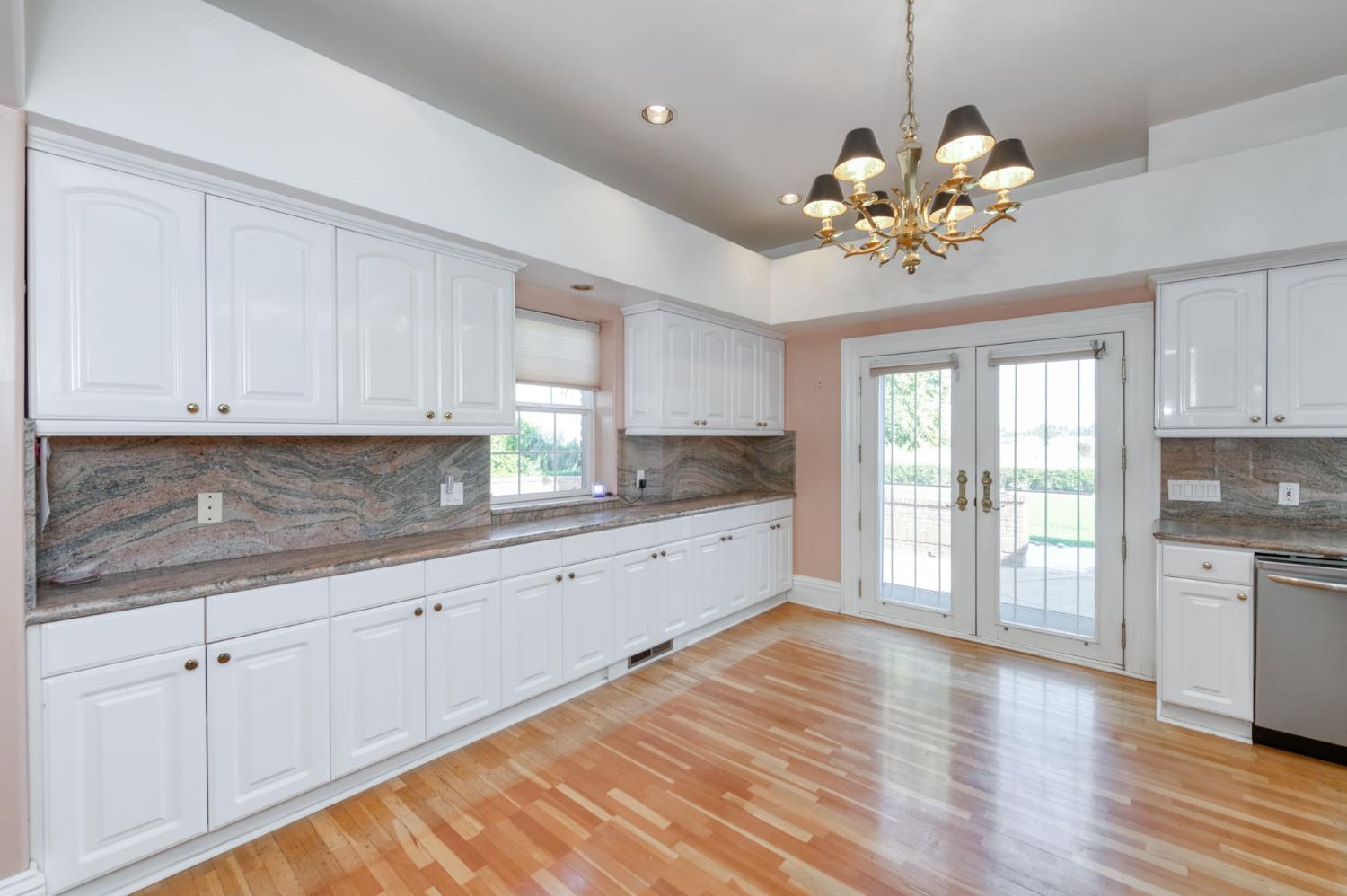 4715 E Copper Ave, Clovis, CA 93619