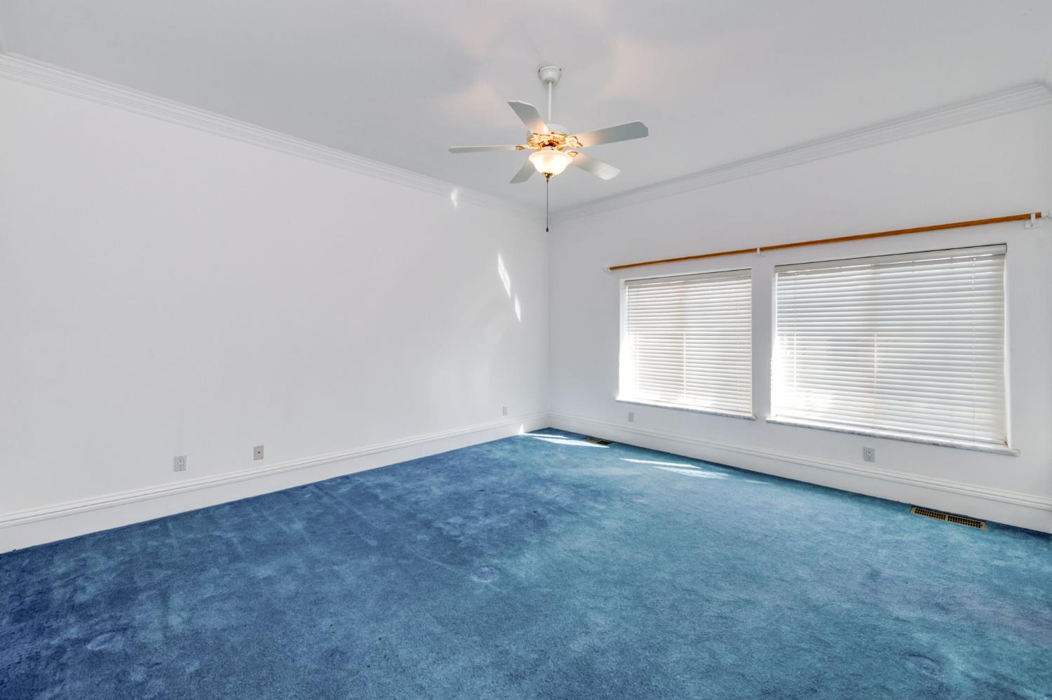 4715 E Copper Ave, Clovis, CA 93619