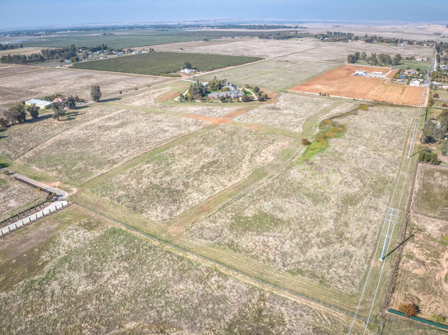 4715 E Copper Ave, Clovis, CA 93619