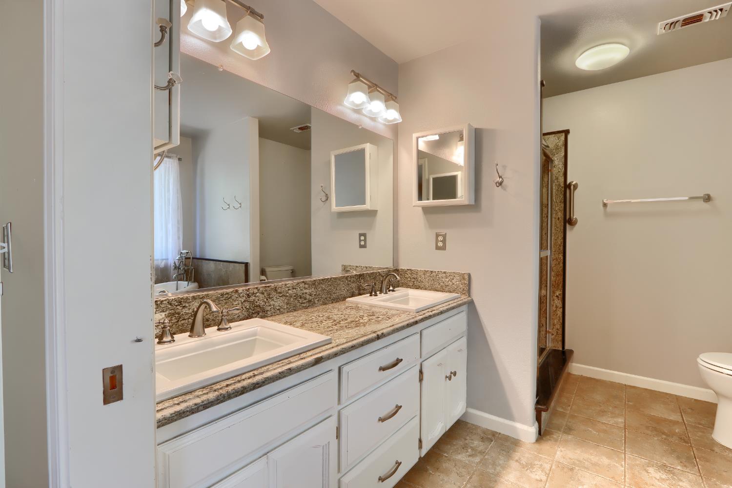 35777 Road 606, Raymond, CA 93653