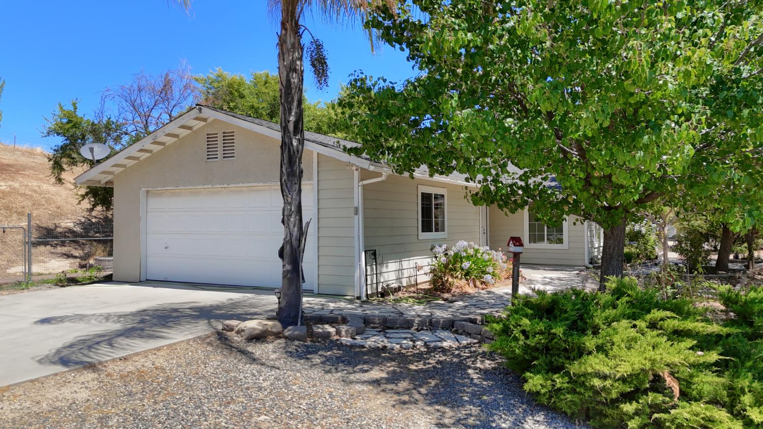 35777 Road 606, Raymond, CA 93653