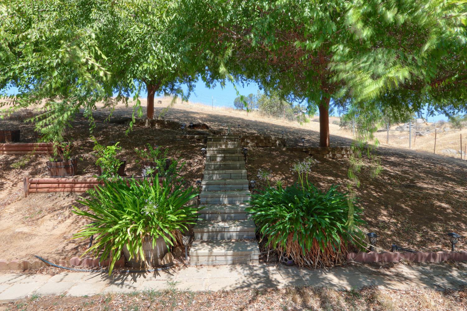 35777 Road 606, Raymond, CA 93653