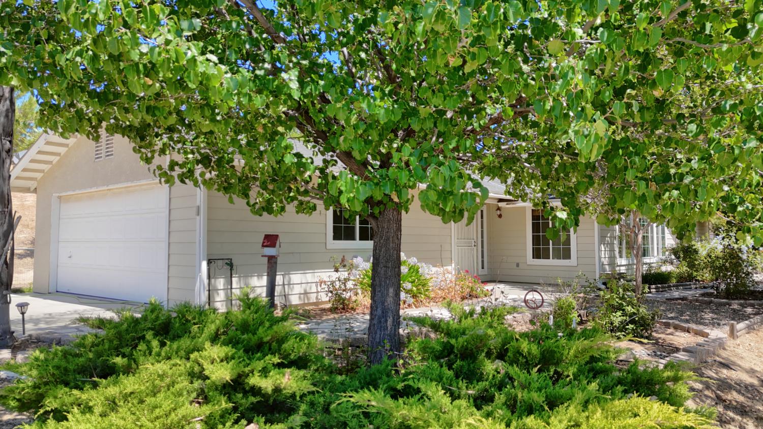 35777 Road 606, Raymond, CA 93653