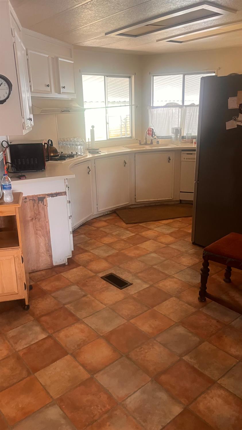 371 Bethel Ave #55, Sanger, CA 93657