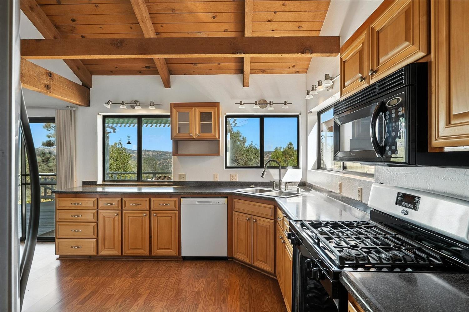 42480 Ranger Circle Way, Coarsegold, CA 93614