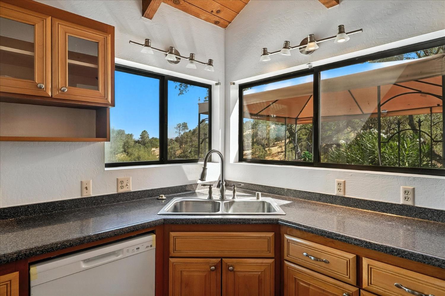 42480 Ranger Circle Way, Coarsegold, CA 93614