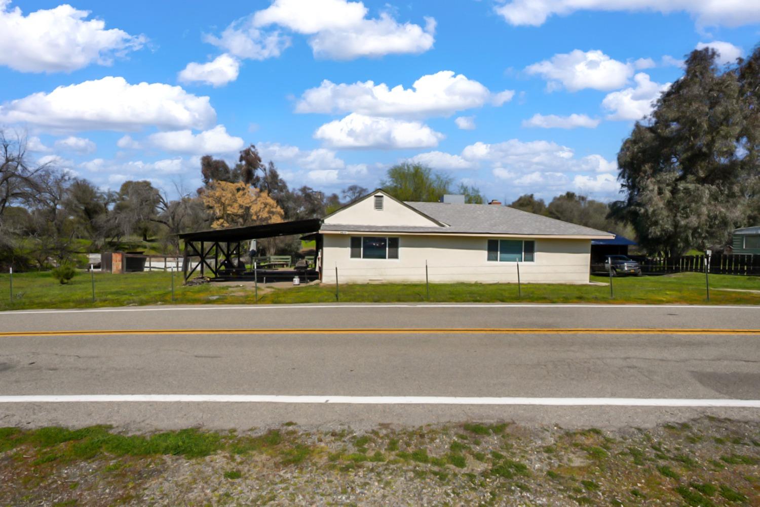 38289 Road 415, Raymond, CA 93653