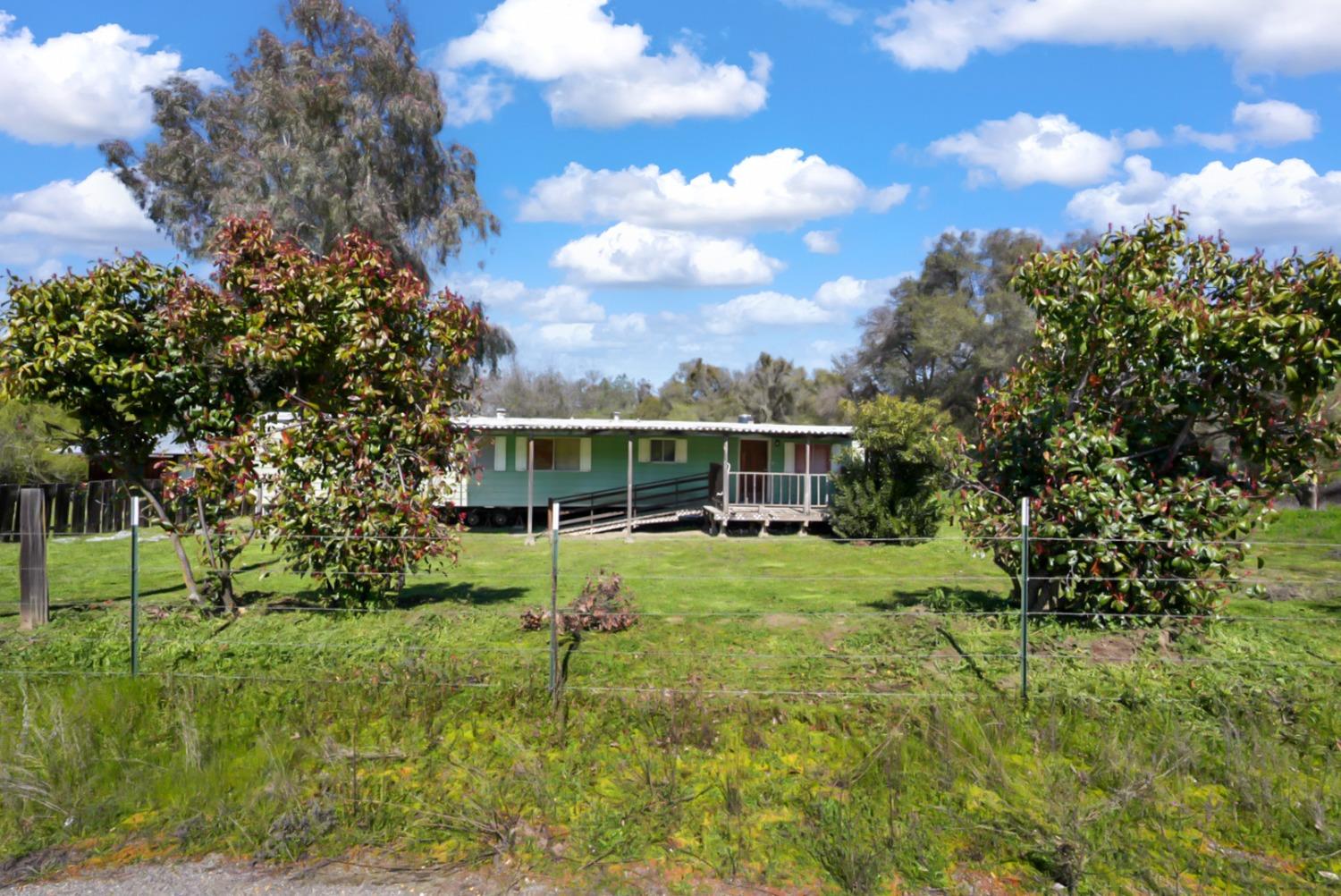 38289 Road 415, Raymond, CA 93653