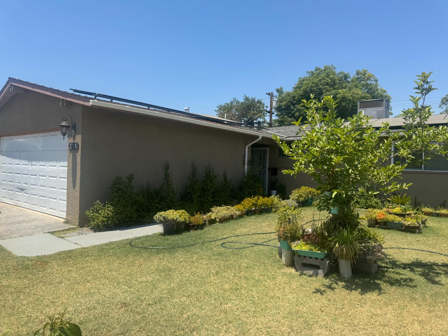 2733 E Willis Ave, Fresno, CA 93726