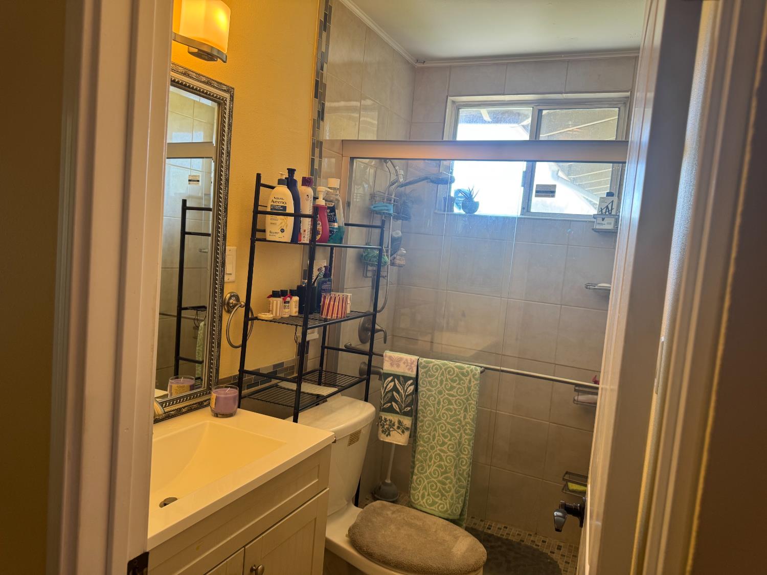 2733 E Willis Ave, Fresno, CA 93726