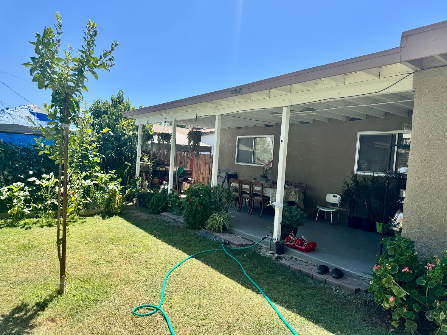 2733 E Willis Ave, Fresno, CA 93726