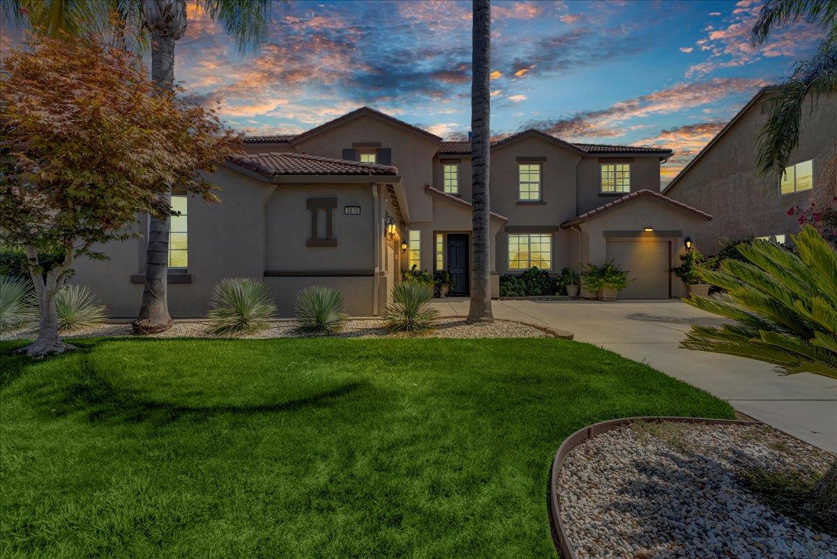 3615 W Sunnyview Ave, Visalia, CA 93291