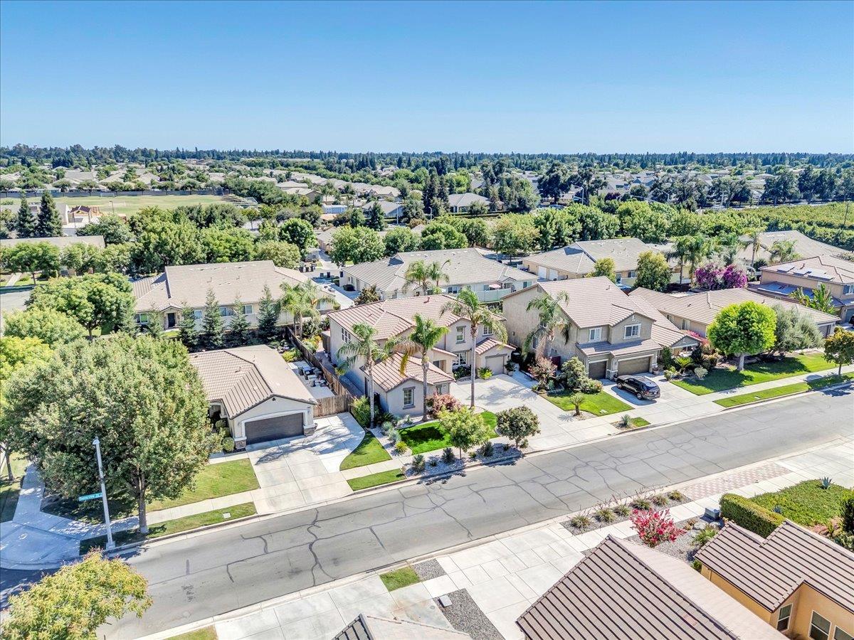 3615 W Sunnyview Ave, Visalia, CA 93291