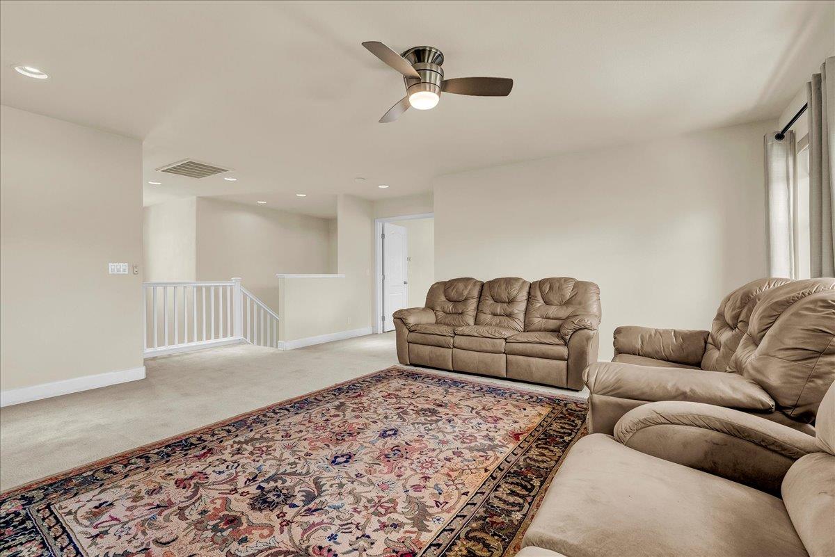 3615 W Sunnyview Ave, Visalia, CA 93291