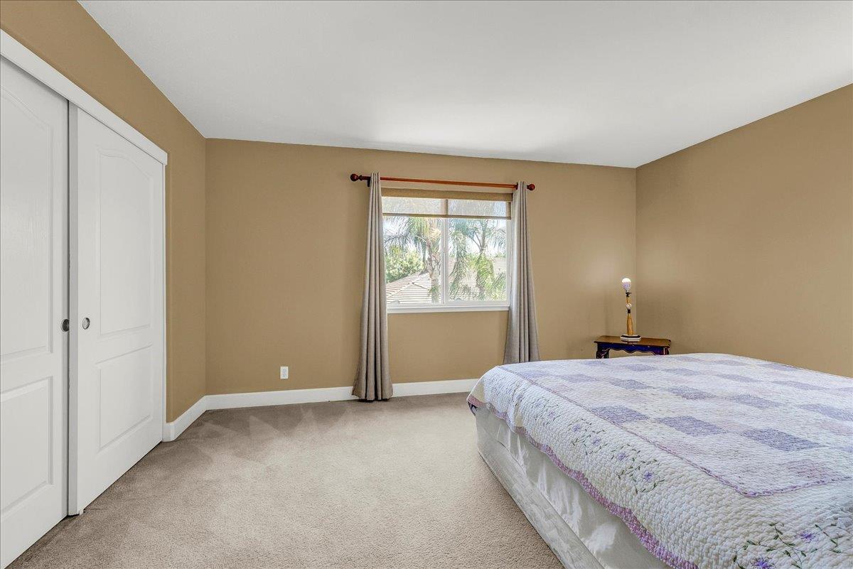 3615 W Sunnyview Ave, Visalia, CA 93291