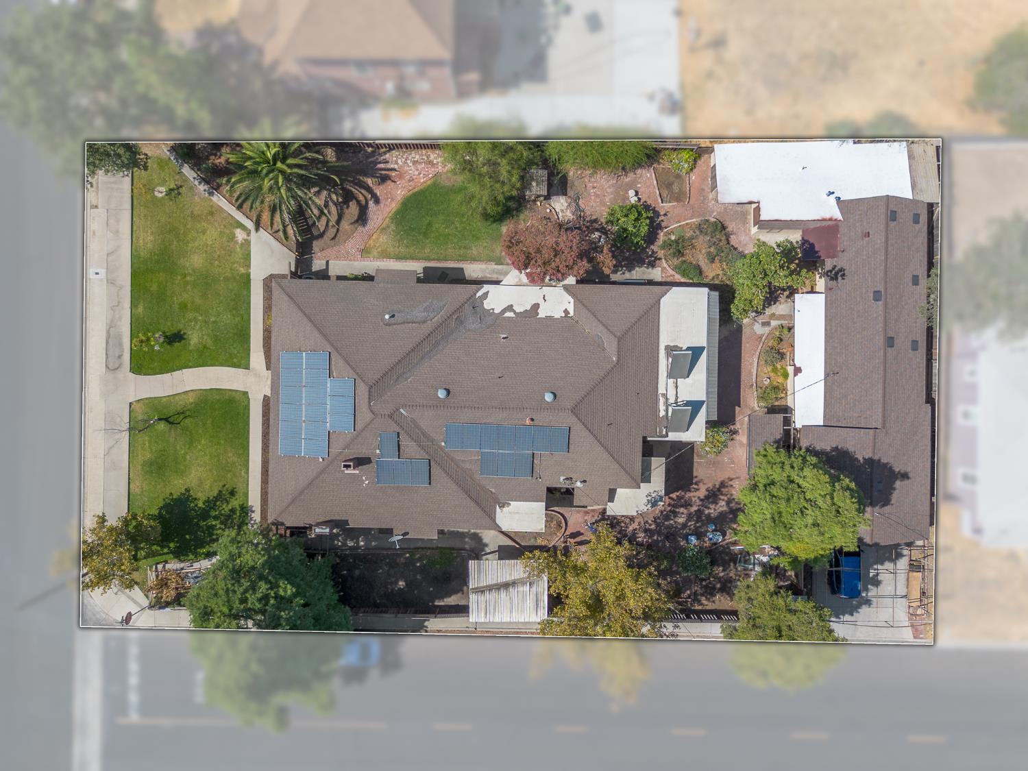 1301 N Douty St, Hanford, CA 93230