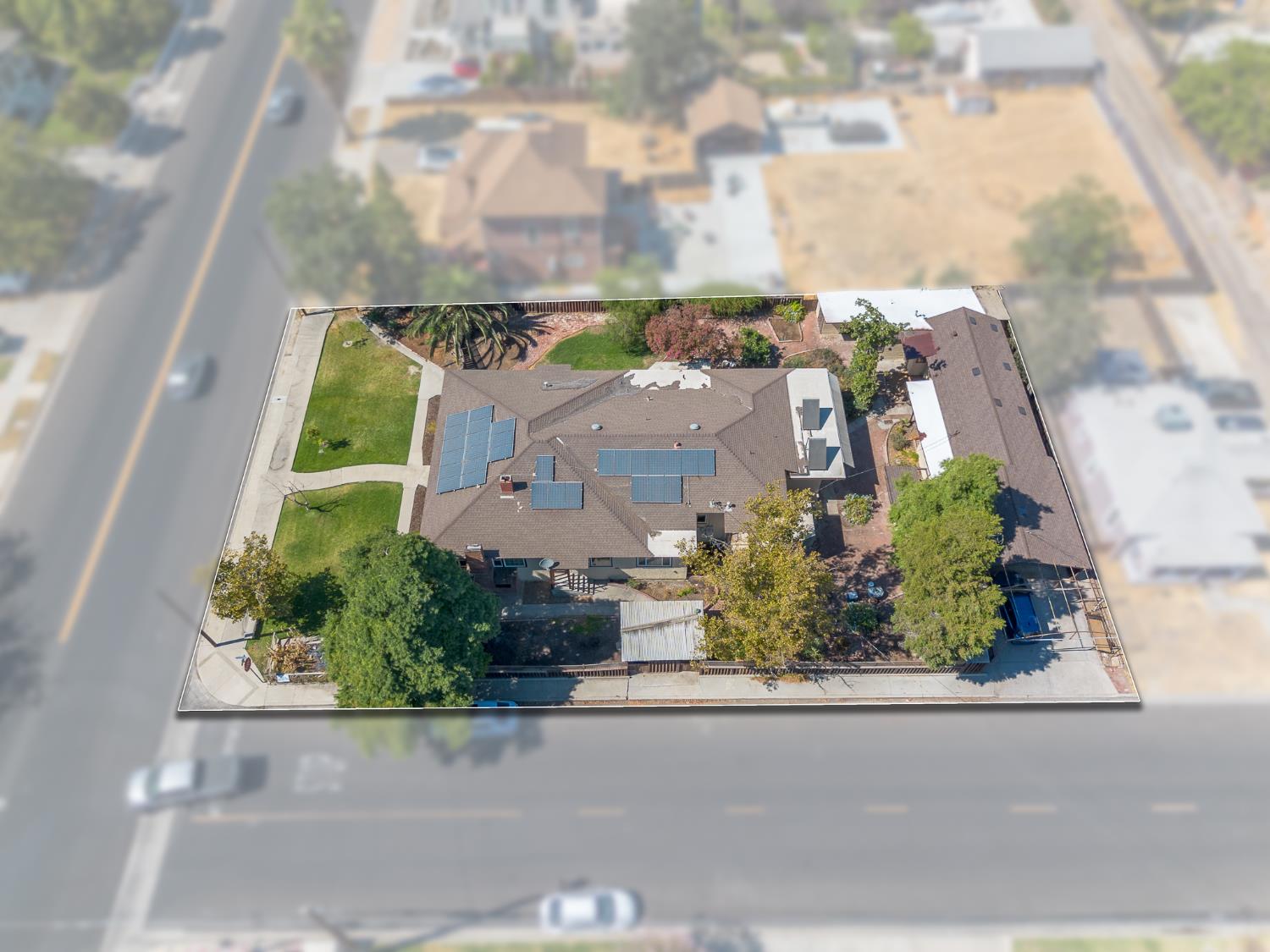 1301 N Douty St, Hanford, CA 93230