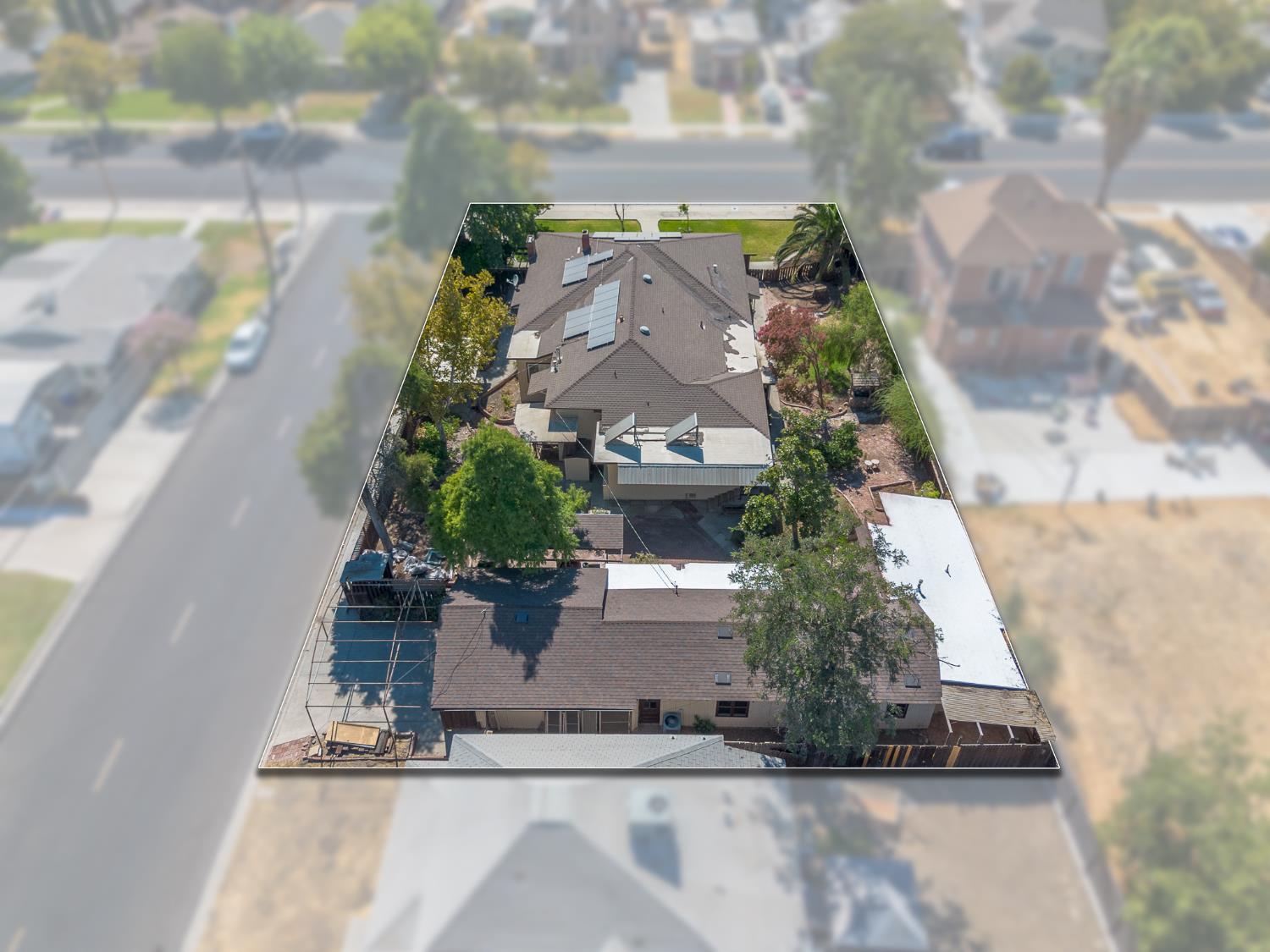 1301 N Douty St, Hanford, CA 93230