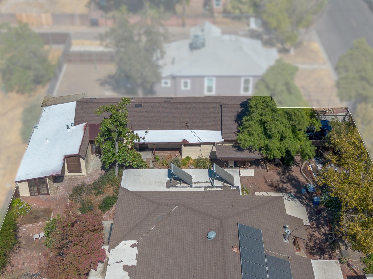 1301 N Douty St, Hanford, CA 93230