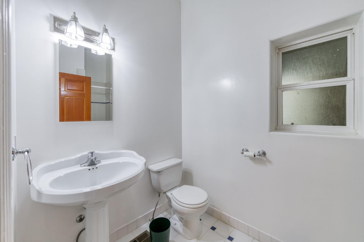 4715 E Copper Ave, Clovis, CA 93619