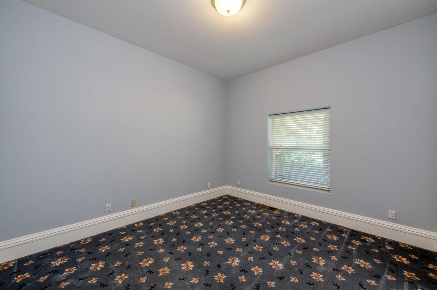 4715 E Copper Ave, Clovis, CA 93619