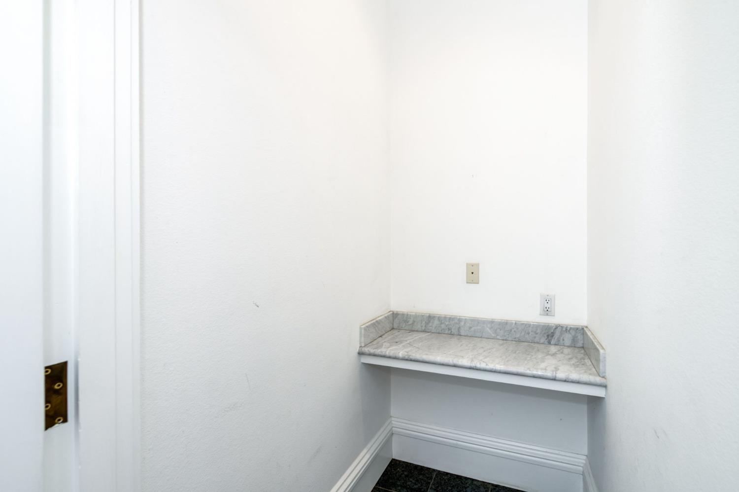 4715 E Copper Ave, Clovis, CA 93619