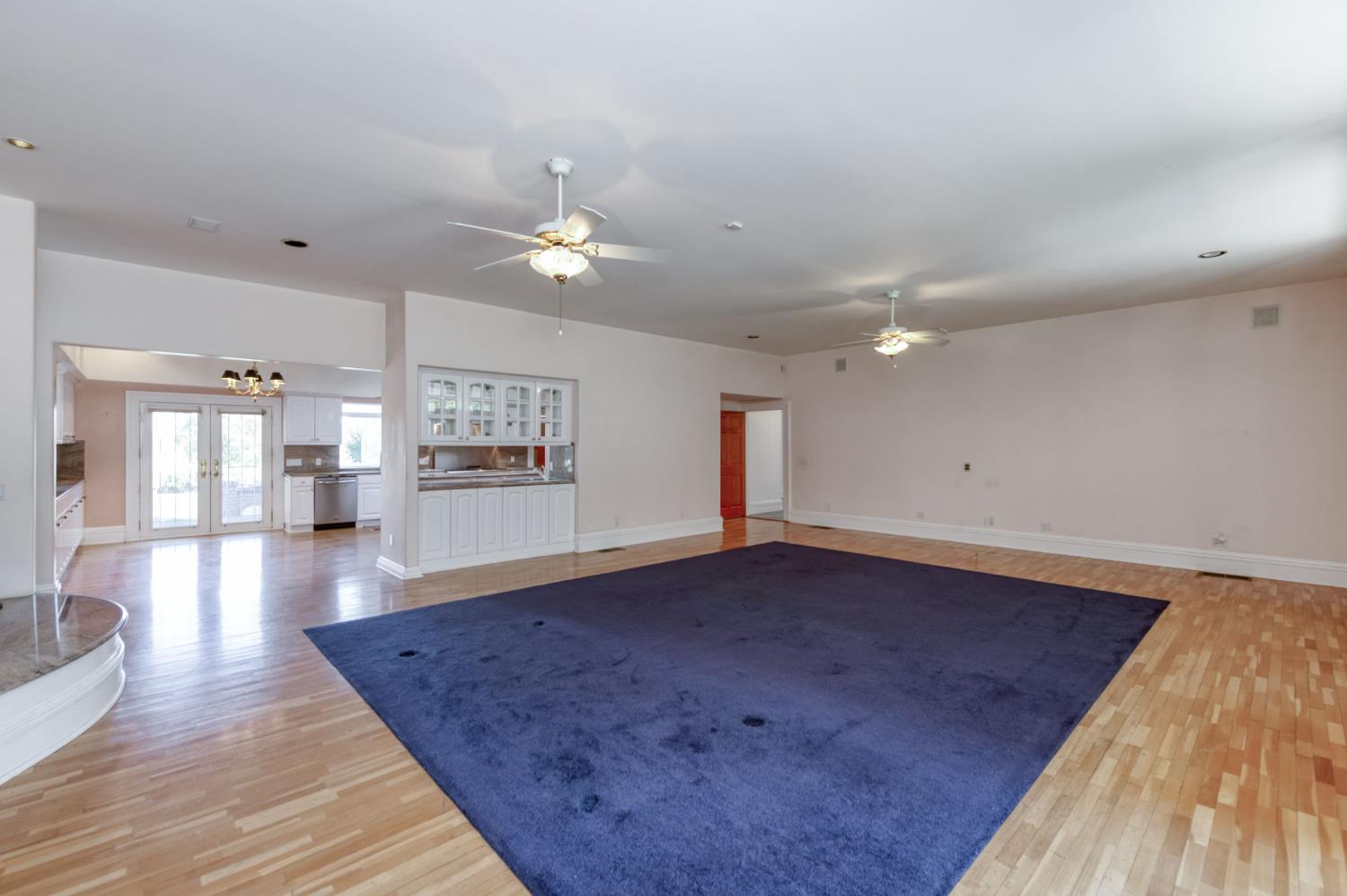 4715 E Copper Ave, Clovis, CA 93619