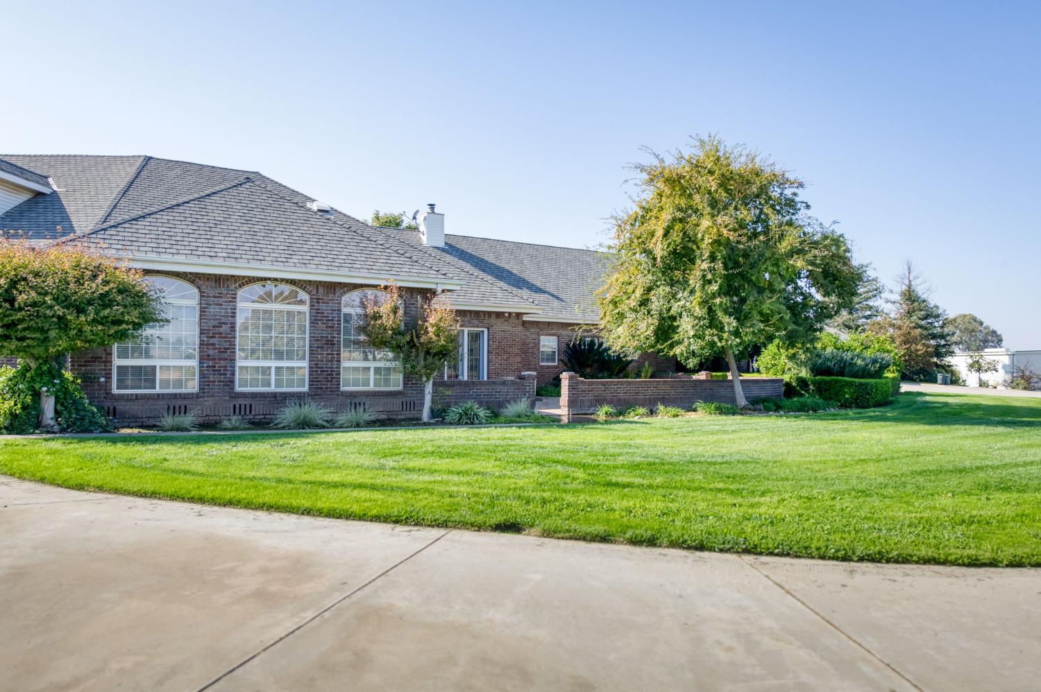 4715 E Copper Ave, Clovis, CA 93619