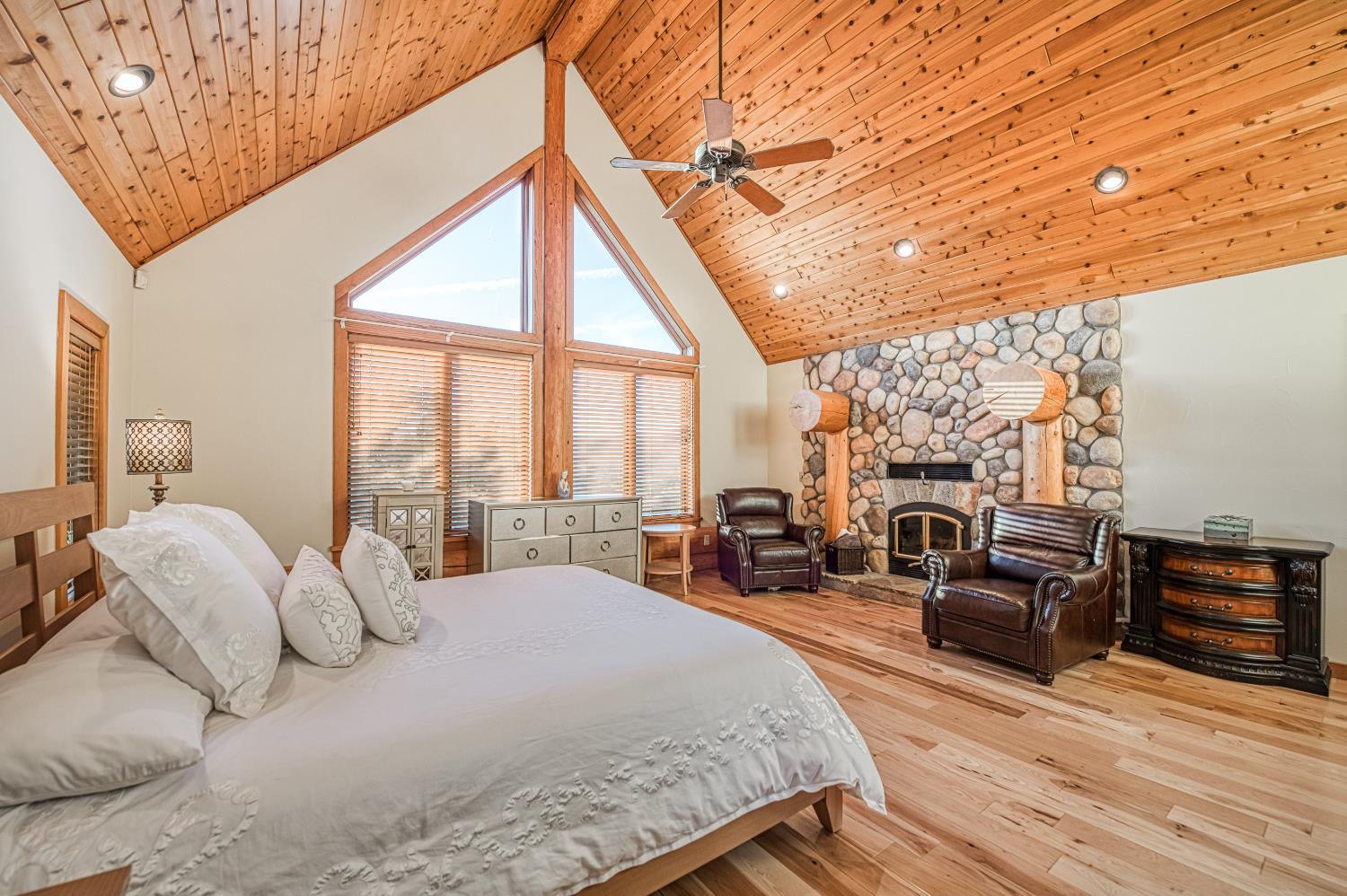 12755 Rusty Spur Ln, Clovis, CA 93619