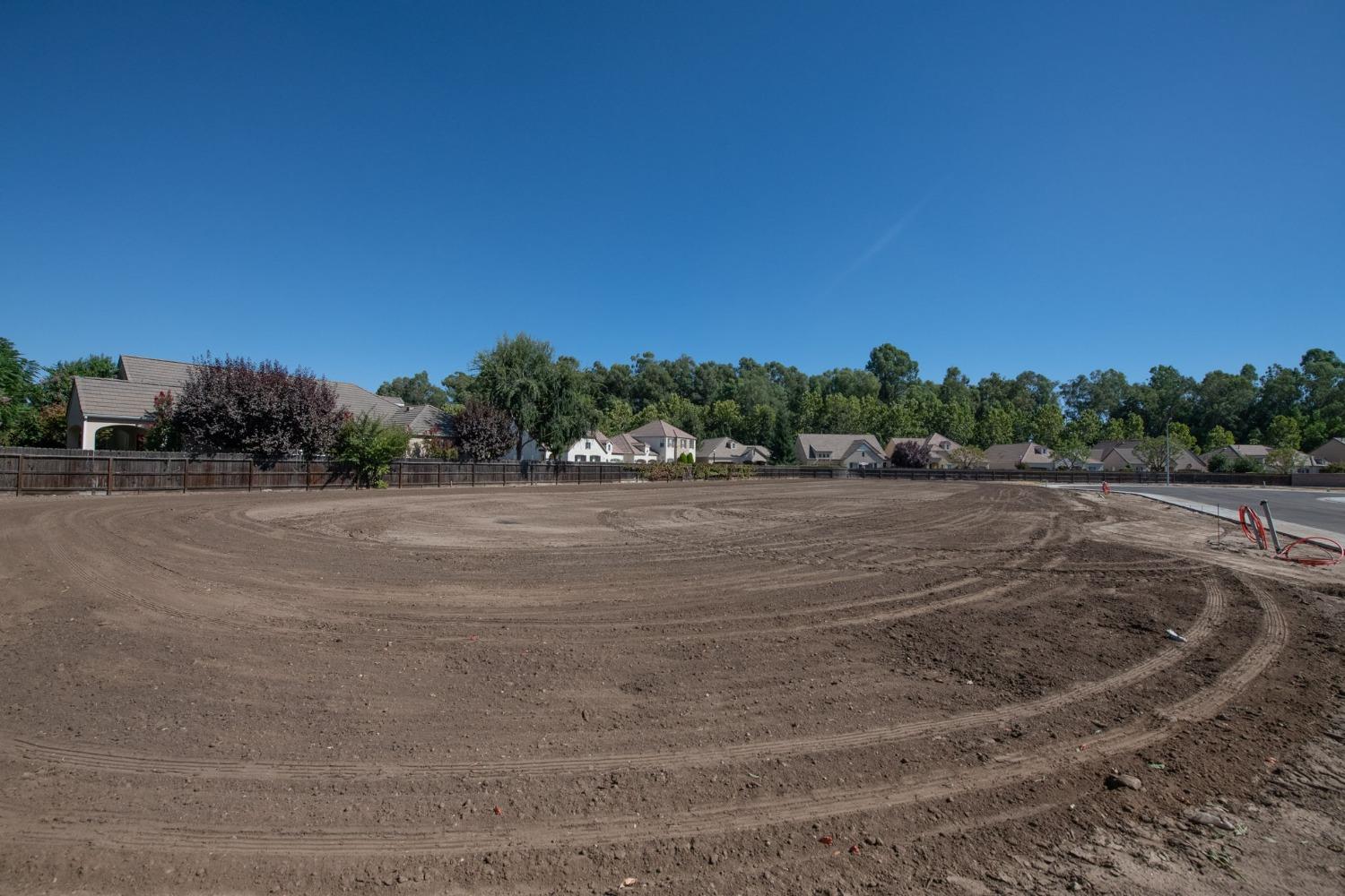 1763 N Preuss Ave, Clovis, CA 93619