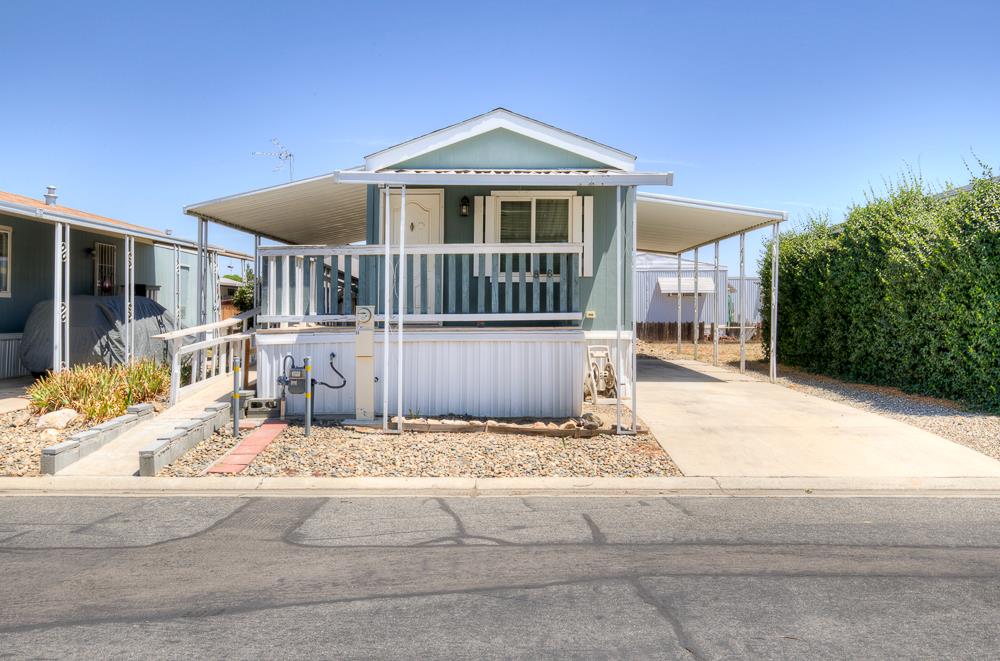 1218 E Cleveland Ave #86, Madera, CA 93638