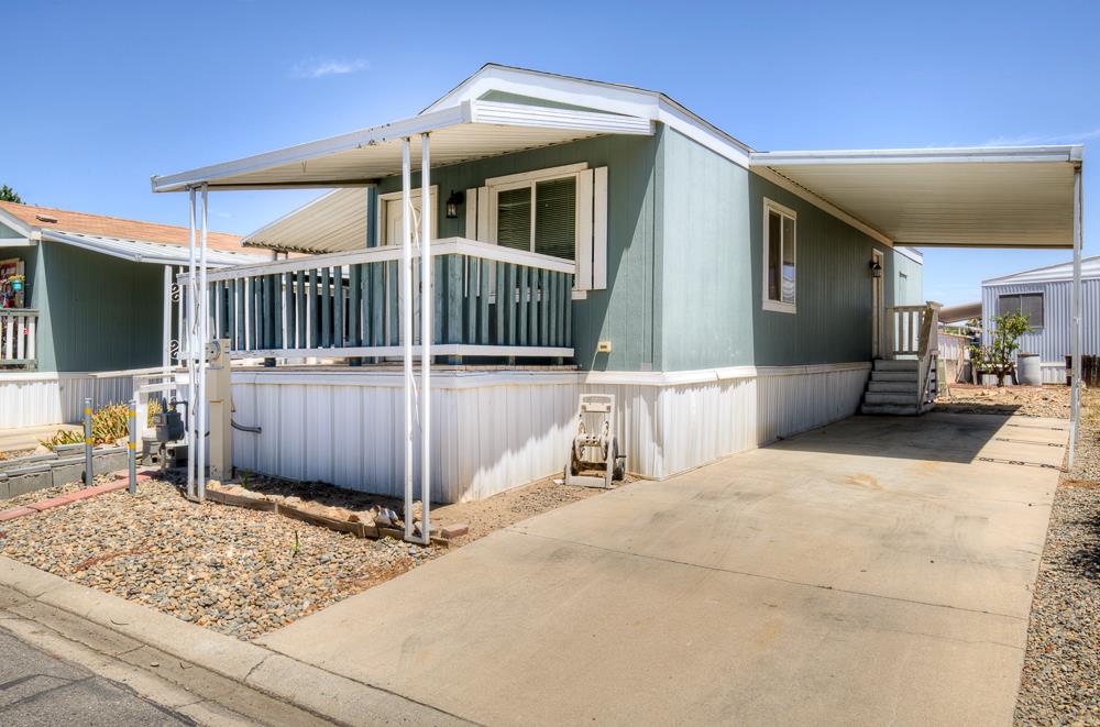 1218 E Cleveland Ave #86, Madera, CA 93638