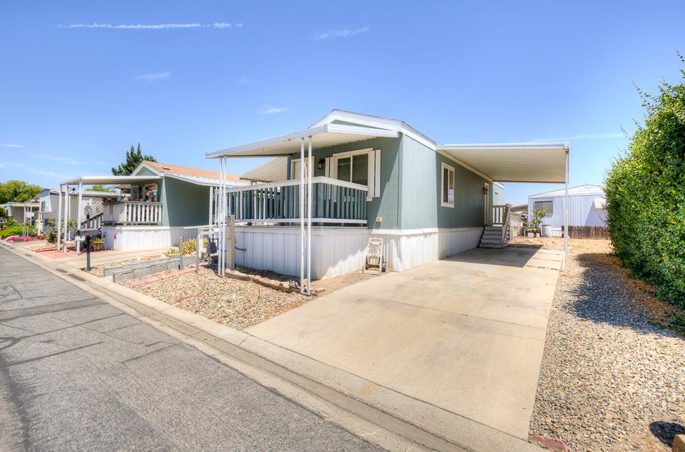 1218 E Cleveland Ave #86, Madera, CA 93638