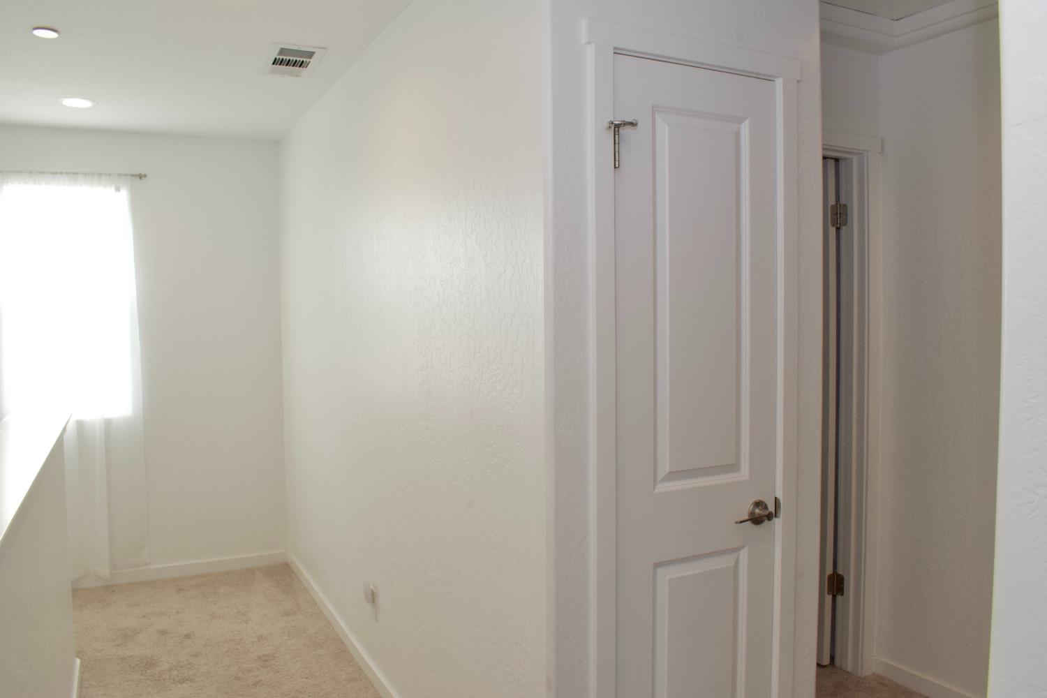 4136 N Vaughan Ave, Fresno, CA 93723