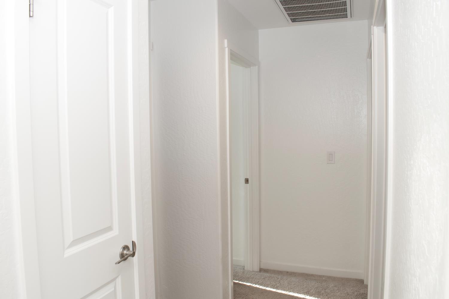 4136 N Vaughan Ave, Fresno, CA 93723