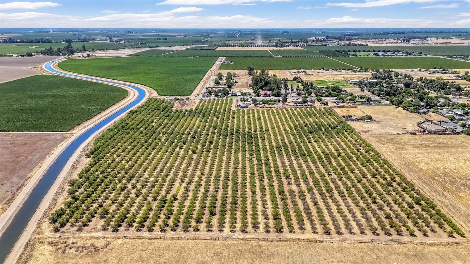 29493 Avenue 13 1/2, Madera, CA 93638